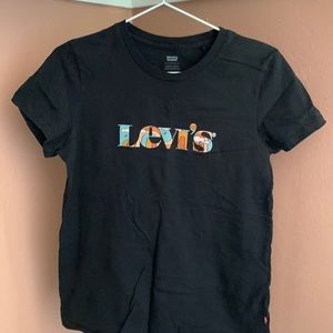 Levi’s logo T-shirt